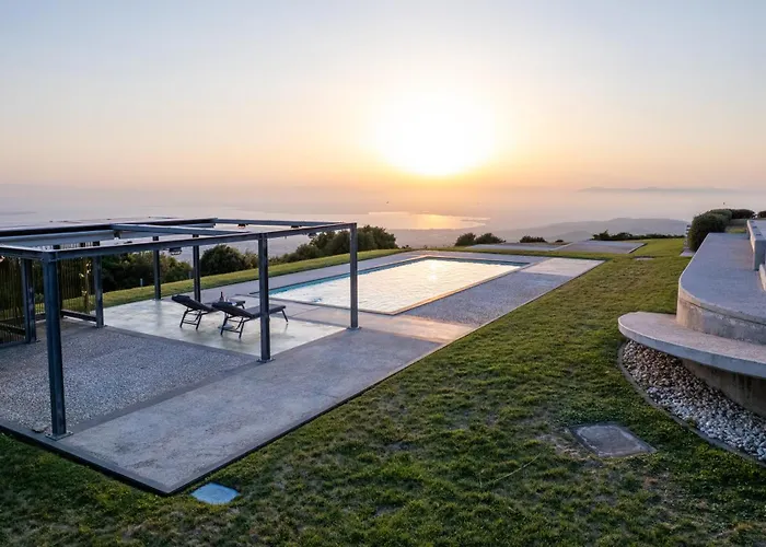 Skyline Estate The Luxury Mountain Experience Villa Pylaia-Chortiatis