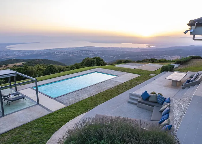 Skyline Estate The Luxury Mountain Experience *
